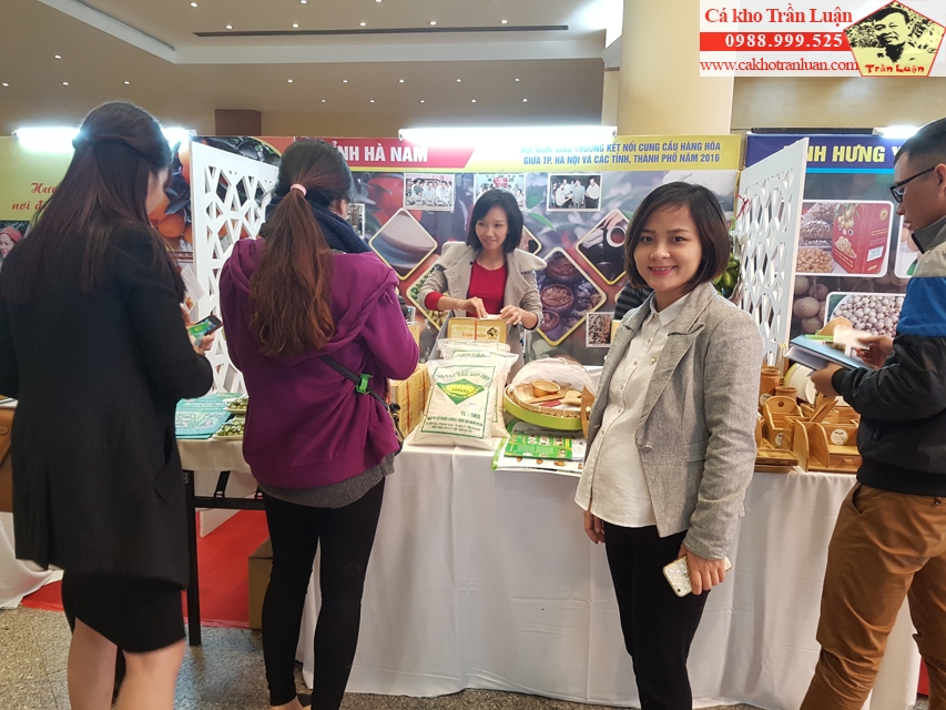 tu&acirc;̀n l&ecirc;̃ giới thi&ecirc;̣u n&ocirc;ng sản vi&ecirc;̣t an toàn