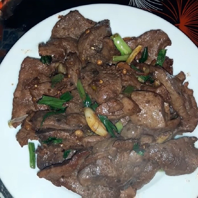 gan bò xào hành gan bò xào hành