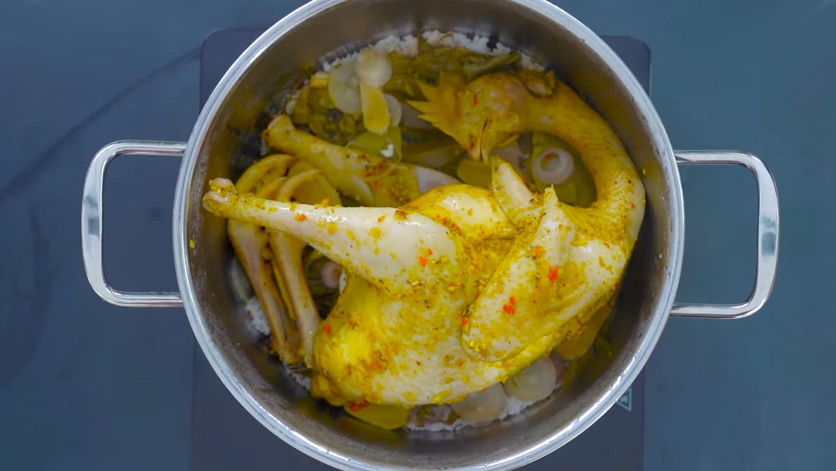 gà ủ muối hoa tiêu