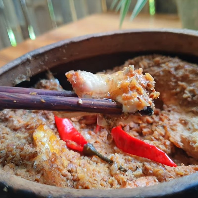 Vì sao nên mua cá kho làng Vũ Đại?