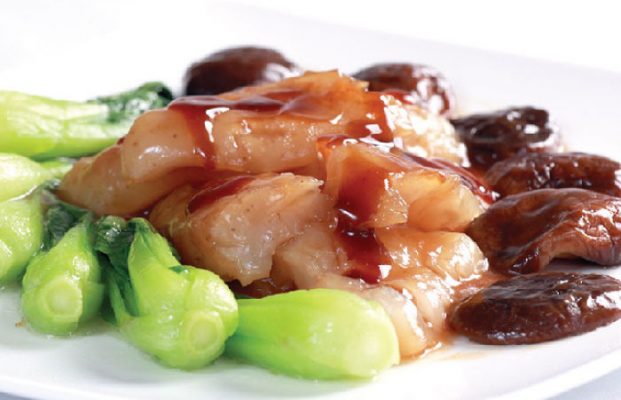 Hải sâm xào nấm đông cô